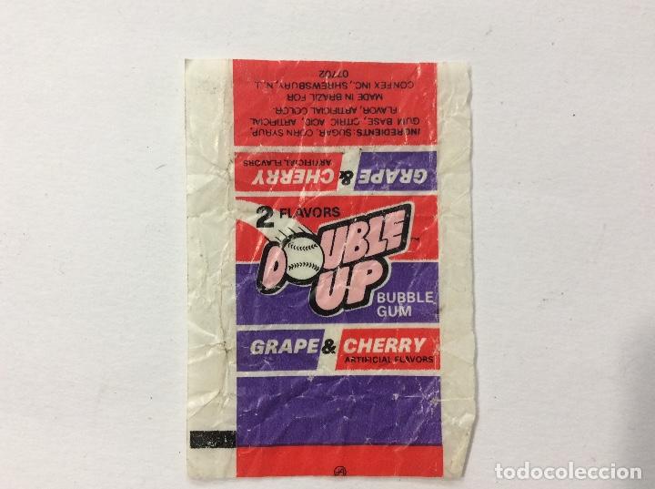Coleccionismo cromos antiguos: CHICLE DOUBLE UP ENVOLTORIO + CROMO - Foto 2