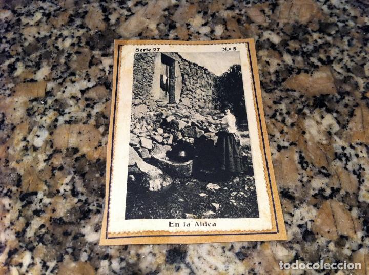 Collectable Antique Stickers: CROMO BELLEZAS DE GALICIA (SERIE 27, N&ordm; 5) EN LA ALDEA  (PEGADO AL CART&Oacute;N ORIGINAL)