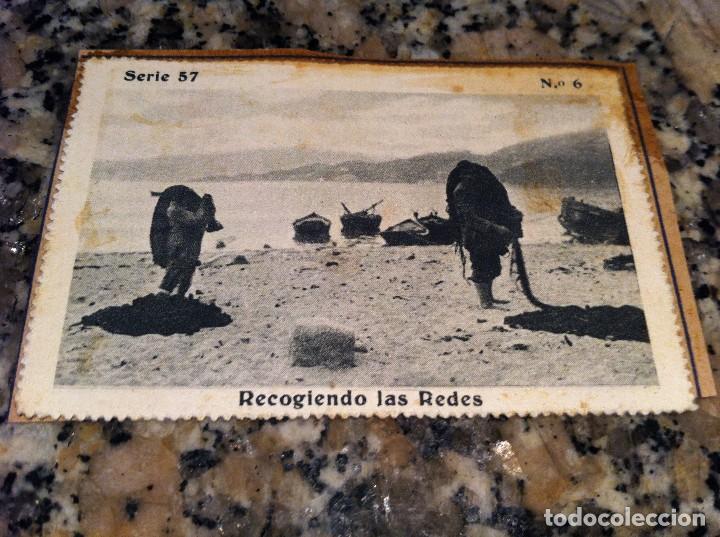 Collectable Antique Stickers: CROMO BELLEZAS DE GALICIA (SERIE 57, N&ordm; 6) RECOGIENDO LAS REDES (PEGADO AL CART&Oacute;N ORIGINAL)