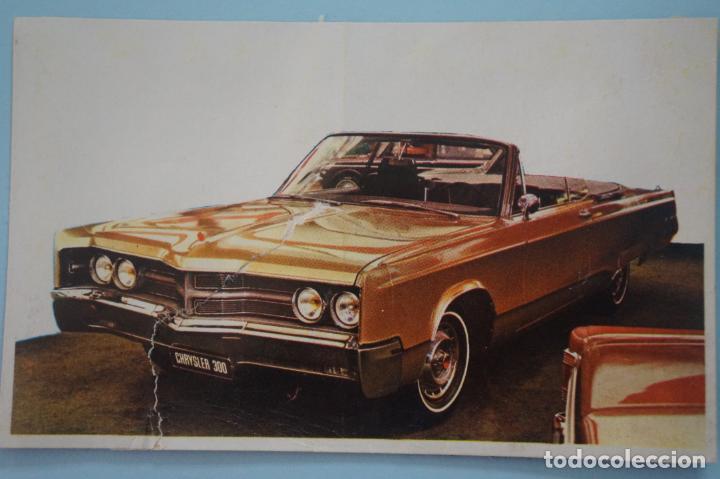 Coleccionismo Cromos antiguos: CROMO DE COCHES CHRYSLER DESPEGADO N&ordm; 44 A&Ntilde;O 1967 DEL ALBUM AUTO 1967 DE BRUGUERA