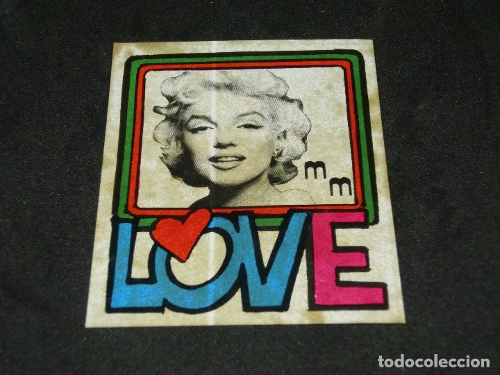 Coleccionismo cromos antiguos: CROMO N&Uacute;MERO 189 LOVE MARILYN MONROE PERTENECIENTE A ALBUM ESCUDOS (DIFUSORA DE CULTURA DIDEC 1981)