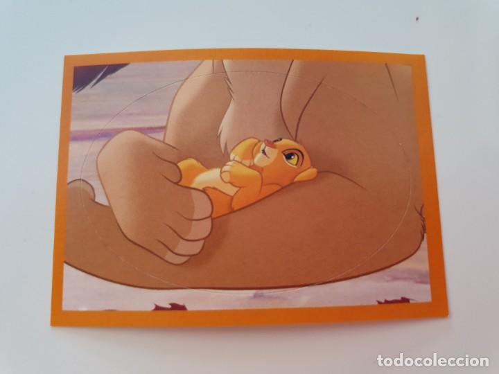 Coleccionismo cromos antiguos: El rey le&oacute;n Panini 2019 Cromo n&ordm; 24 - Foto 1
