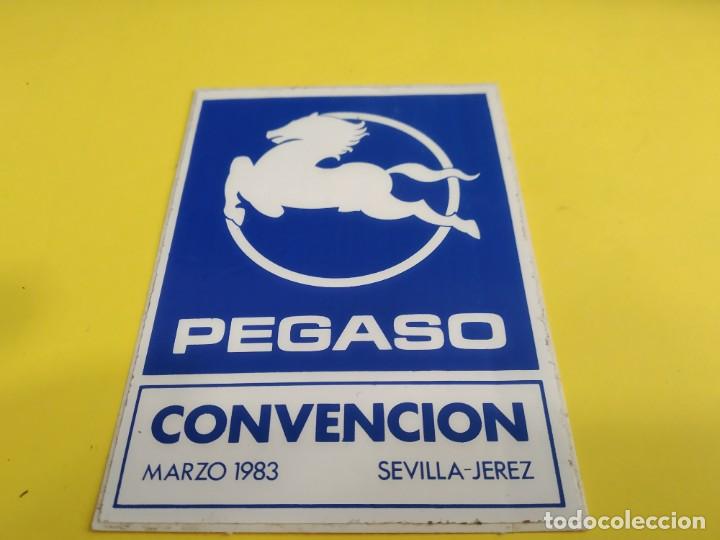 Coleccionismo cromos antiguos: ANTIGUA PEGATINA  PEGASO