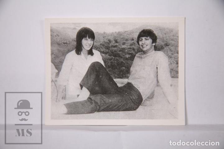 Coleccionismo cromos antiguos: Cromo The Beatles en fotos - N&uacute;mero 19 - Ringo y Maureen Cox - Bruguera, 1966 - Fotocromo