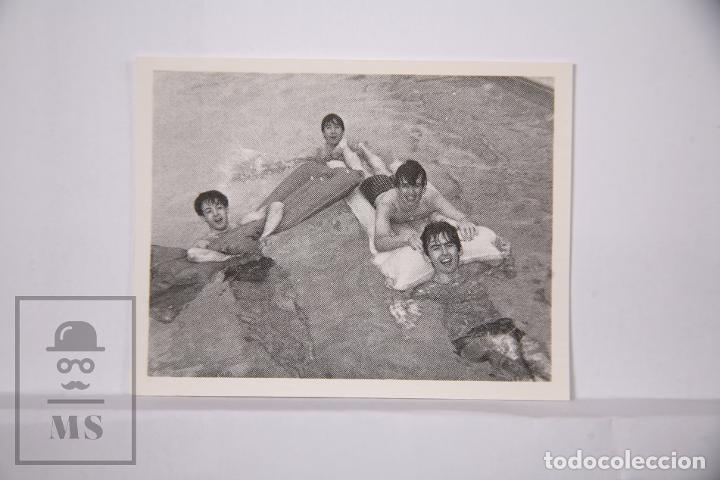 Coleccionismo cromos antiguos: Cromo The Beatles en fotos - N&uacute;mero 33 - Bruguera, 1966 - Fotocromo