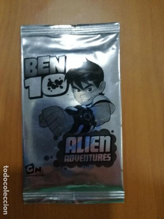 Coleccionismo Cromos antiguos: SOBRE DE CROMOS ANTIGUO SIN ABRIR ( BEN 10 ALIEN AVENTURAES )