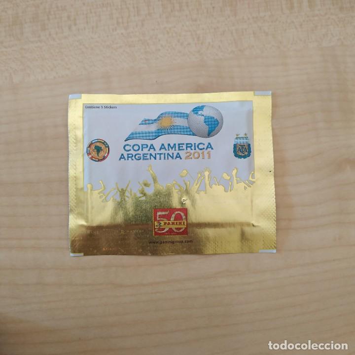 Coleccionismo cromos antiguos: COPA AMERICA 2011 ARGENTINA - SOBRE DE CROMO SIN ABRIR - PANINI