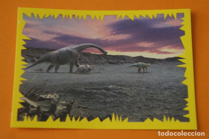 Coleccionismo Cromos antiguos: CROMO DE DINOSAURIO DE DISNEY SIN PEGAR N&ordm; 100 A&Ntilde;O 2000 DEL &Aacute;LBUM DINOSAURIO DE PANINI