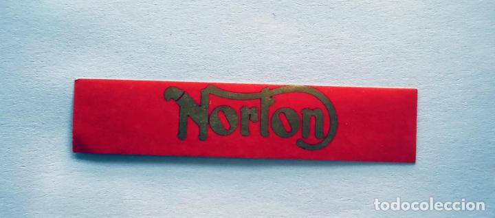 Coleccionismo Cromos antiguos: CROMO TIRA PEGATINA A TODO GAS , MARCAS DE COCHES Y MOTOS , NORTON , 6,8 CMS LEER DESCRIPCION