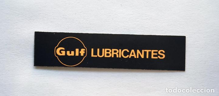 Coleccionismo Cromos antiguos: CROMO TIRA PEGATINA A TODO GAS , MARCAS DE COCHES Y MOTOS , GULF LUBRICAN , 6,8 CMS LEER DESCRIPCION