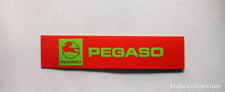 Coleccionismo cromos antiguos: CROMO TIRA PEGATINA A TODO GAS , MARCAS DE COCHES Y MOTOS , PEGASO , 6,8 CMS LEER DESCRIPCION