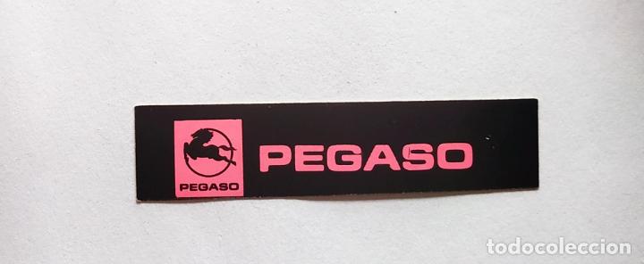 Coleccionismo cromos antiguos: CROMO TIRA PEGATINA A TODO GAS , MARCAS DE COCHES Y MOTOS , PEGASO , 6,8 CMS LEER DESCRIPCION