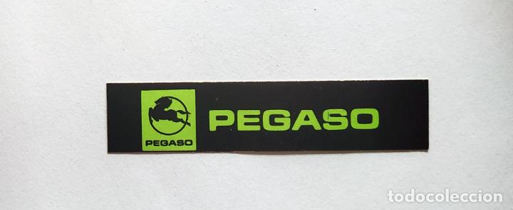 Coleccionismo cromos antiguos: CROMO TIRA PEGATINA A TODO GAS , MARCAS DE COCHES Y MOTOS , PEGASO , 6,8 CMS LEER DESCRIPCION