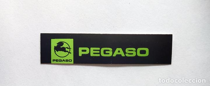 Coleccionismo cromos antiguos: CROMO TIRA PEGATINA A TODO GAS , MARCAS DE COCHES Y MOTOS , PEGASO , 6,8 CMS LEER DESCRIPCION