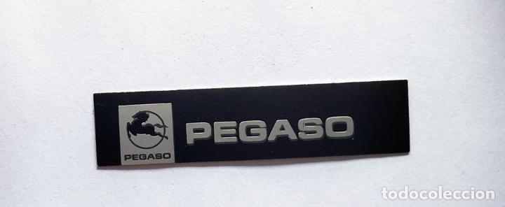 Coleccionismo cromos antiguos: CROMO TIRA PEGATINA A TODO GAS , MARCAS DE COCHES Y MOTOS , PEGASO , 6,8 CMS LEER DESCRIPCION