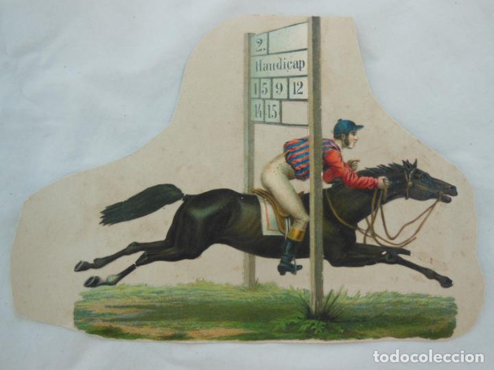 Collezionismo Figurine antiche: Antigua Cromolitograf&iacute;a, cromo troquelado : UN CABALLO EN LAS CARRERAS