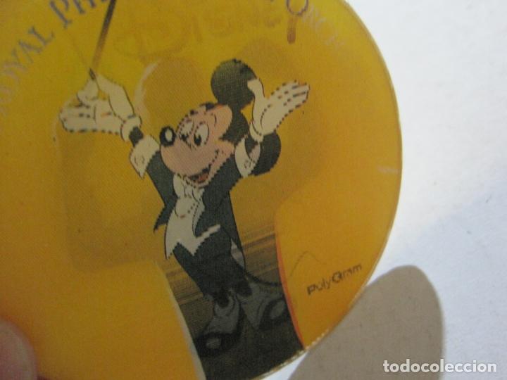 Coleccionismo cromos antiguos: MICKEY MOUSE-CROMO 2 EN 1 CON DOS DIBUJOS DIFERENTES-MAGIC DISNEY-CON ORQUESTA-VER FOTOS-(V-22.031)