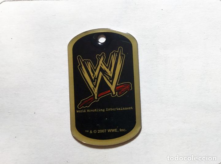 Coleccionismo Cromos antiguos: TAZO , PLACA IDENTIFICATIVA METAL TAGS WWE RAW SMACKDOWN 2007 LOGO