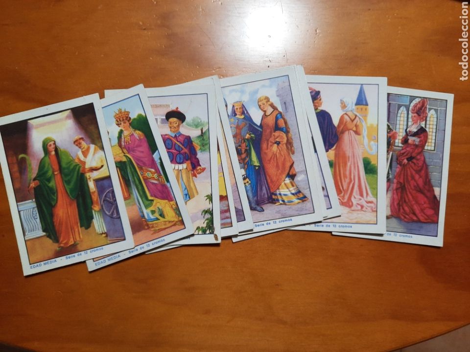 Coleccionismo Cromos antiguos: COLECCION EL TRAJE A TRAVES DE LOS SIGLOS , EDAD MEDIA .- 11 CROMOS CHOCOLATES JUNCOSA FALTA EL N&ordm; 7