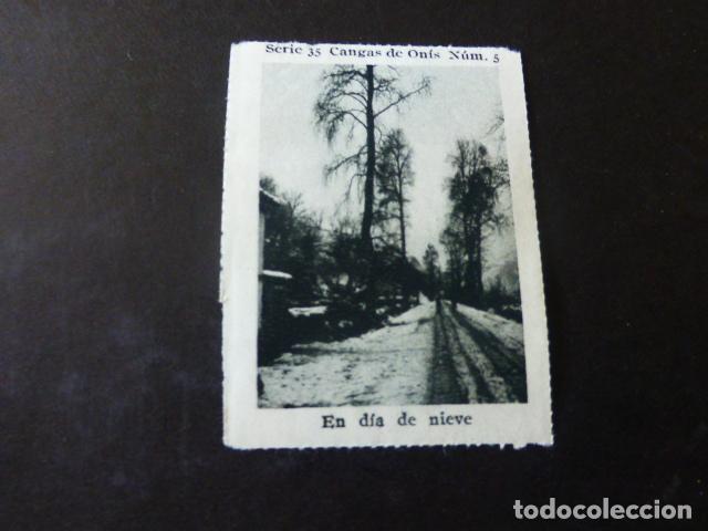 Colecionismo Cromos antigos: CANGAS DE ONIS ASTURIAS EN DIA DE NIEVE ANTIGUO CROMO A&Ntilde;OS 30