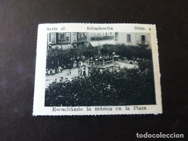 Sammeln alte Sammelbilder: RIBADESELLA ASTURIAS ESCUCHANDO LA MUSICA EN LA PLAZA ANTIGUO CROMO A&Ntilde;OS 30