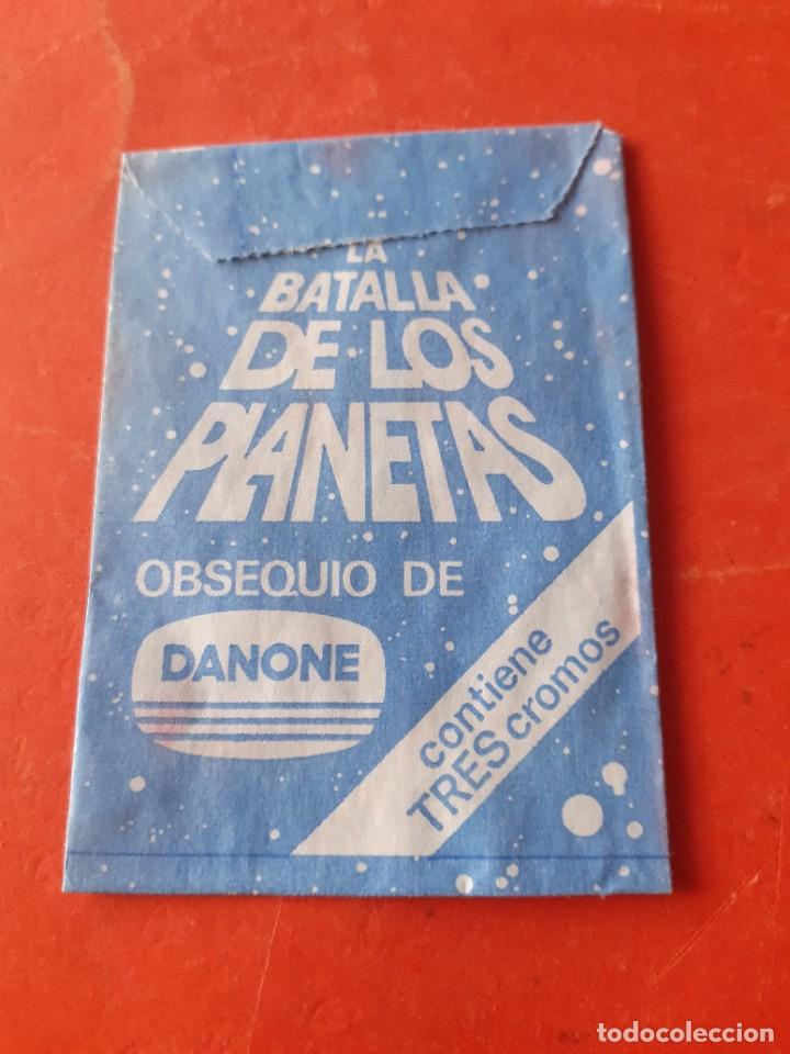 Coleccionismo cromos antiguos: 1 Sobre batalla de los planetas sin abrir DANONE - Foto 1