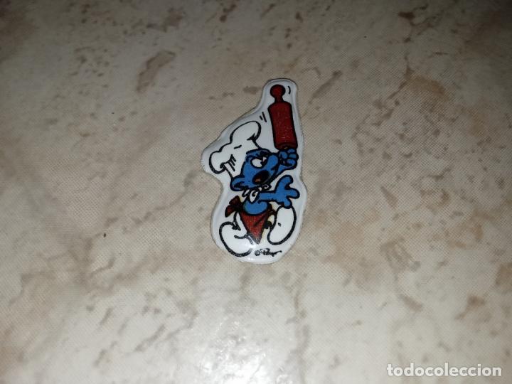 Coleccionismo cromos antiguos: Cromo pegatina pitufos matutano - Foto 1