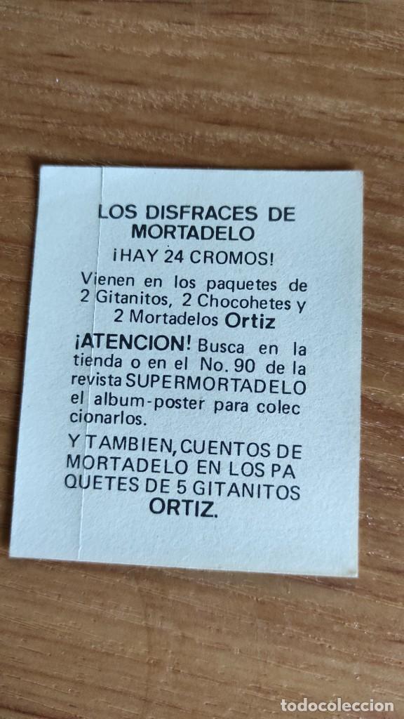 Coleccionismo cromos antiguos: Cromo Los disfraces de Mortadelo Ortiz. Con la trasera - Foto 2