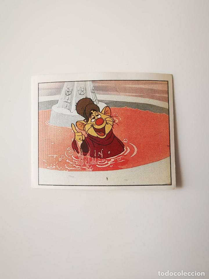 Colecionismo Cromos antigos: CROMO PEGATINA SIN PEGAR DEL ALBUM DISNEY BASIL RATON SUPERDETECTIVE PANINI 36