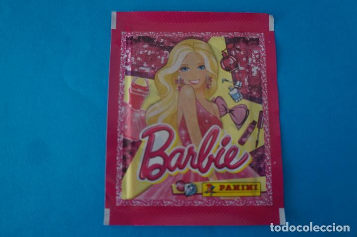 Coleccionismo cromos antiguos: SOBRE DE CROMOS SIN ABRIR DE BARBIE DE PANINI - Foto 1