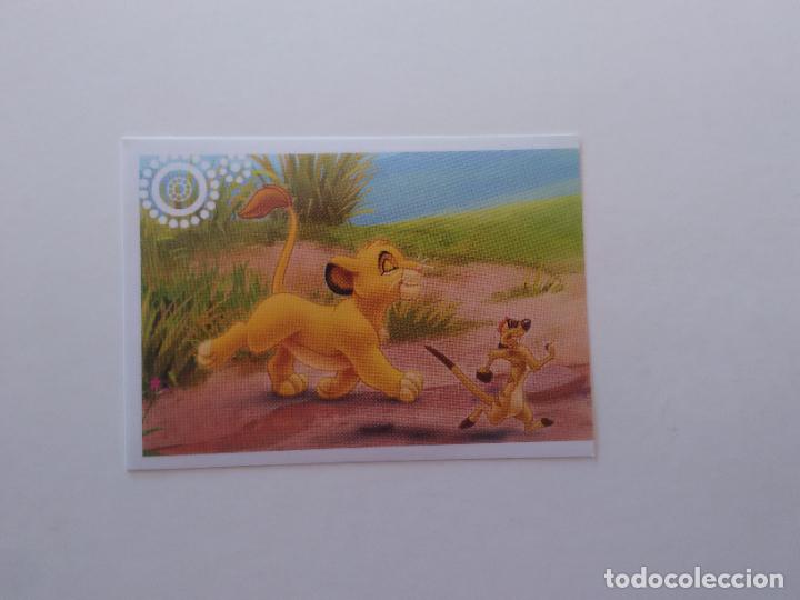 Coleccionismo Cromos antiguos: N&ordm; 27 SIMBA Y TIM&Oacute;N EL REY LE&Oacute;N CROMO STICKER COLECCI&Oacute;N PERSONAJES DISNEY PIXAR PANINI