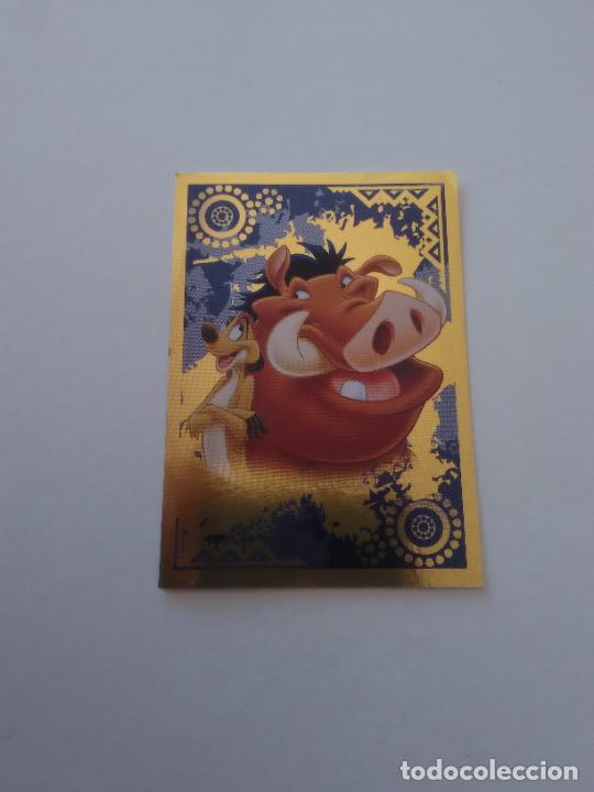 Coleccionismo Cromos antiguos: N&ordm; 26 PUMBA EL REY LE&Oacute;N ESPECIAL BRILLANTE CROMO STICKER COLECCI&Oacute;N PERSONAJES DISNEY PIXAR PANINI