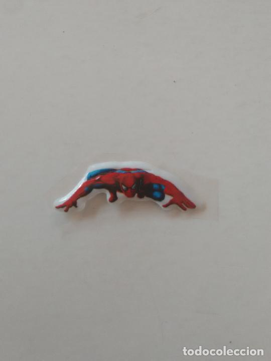 Coleccionismo cromos antiguos: SPIDERMAN CROMO PEGATINA EN RELIEVE HEROES MARVEL - Foto 1