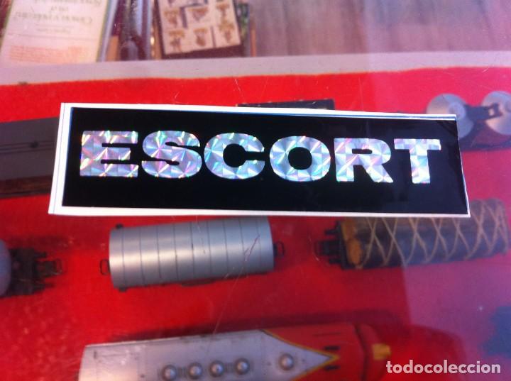 Coleccionismo Cromos antiguos: CROMO USADO (&Aacute;LBUM PEGATINAS) DIFUSORA INTERNACIONAL, 1982. ESCORT. 10 X 2,5CM