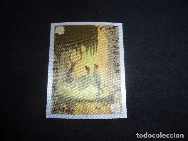 Coleccionismo Cromos antiguos: CROMO STICKER DE: TIANA Y EL SAPO - LETRA P17 - SIN PEGAR - ALBUM DE TIANA Y EL SAPO - PANINI 2009.