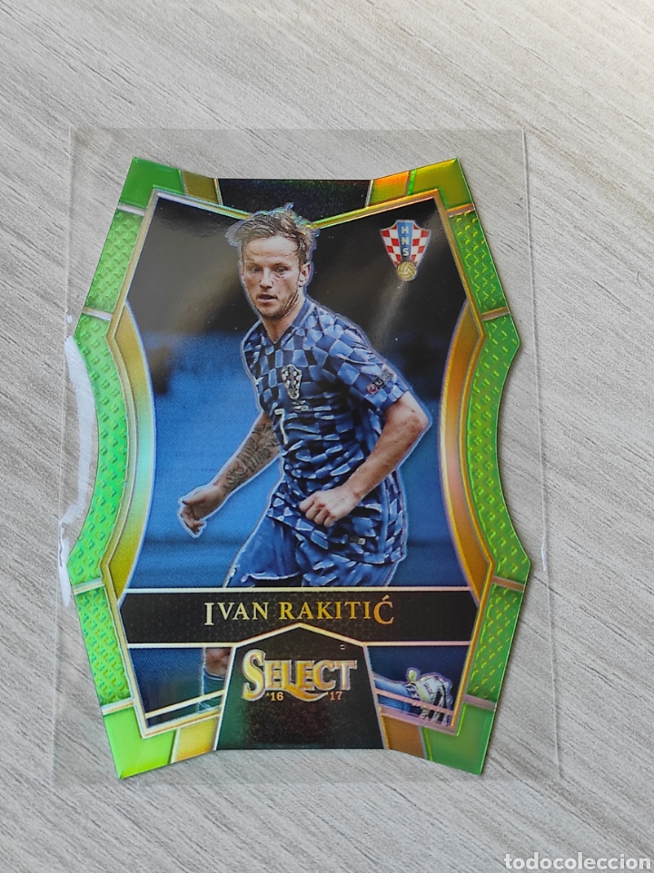 Coleccionismo cromos antiguos: Cromo select verde Iv&aacute;n rakitic Croacia 60/60 - Foto 1