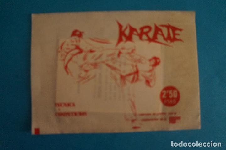 Coleccionismo cromos antiguos: SOBRE DE CROMOS SIN ABRIR DE KARATE DE EDICIONES ARA - Foto 1