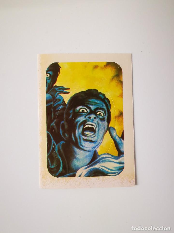Colecionismo Cromos antigos: CROMO PEGATINA TROQUELADO SIN PEGAR ALBUM MONSTERS CINE TERROR MAGA MONSTRUOS 222 NO ES POSIBLE