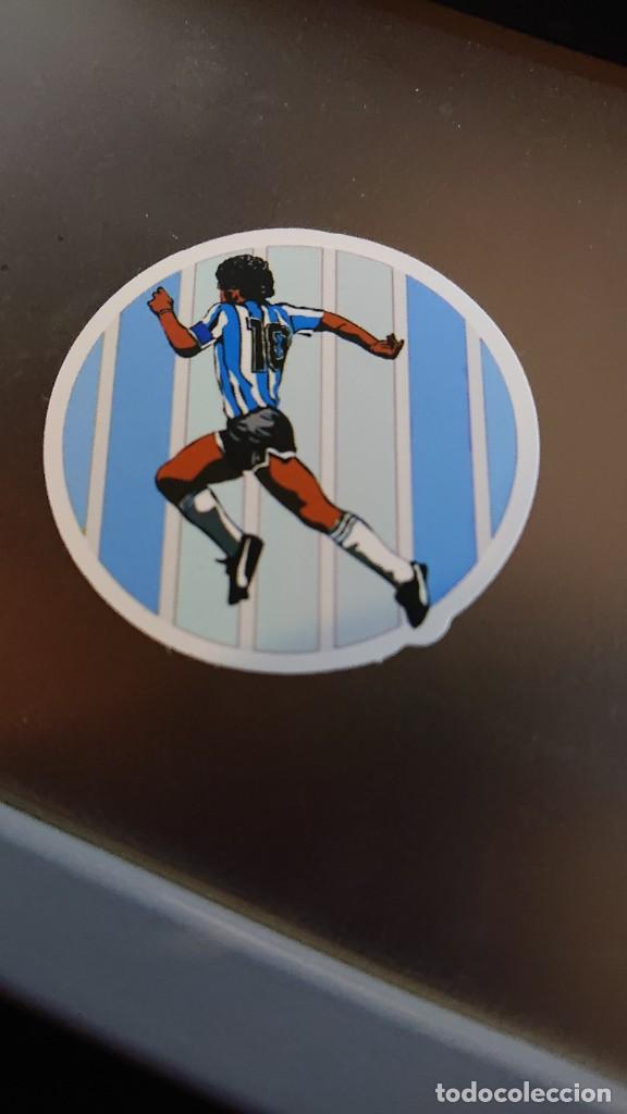 Coleccionismo cromos antiguos: MARADONA STICKER 10 - Foto 1