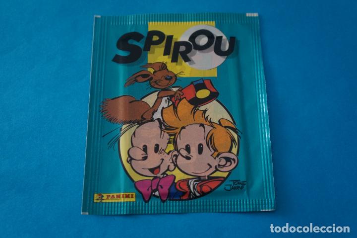 Coleccionismo cromos antiguos: SOBRE DE CROMOS SIN ABRIR DE SPIROU DE PANINI - Foto 1
