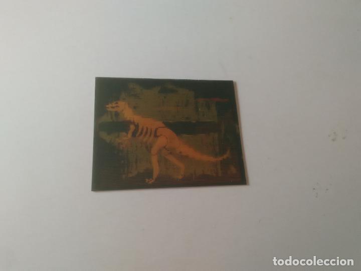 Coleccionismo cromos antiguos: Antiguo cromo HOLOGRAFICO 3d de jurassic park el mundo perdido PARQUE JURASICO de bollycao (a&ntilde;os 90)