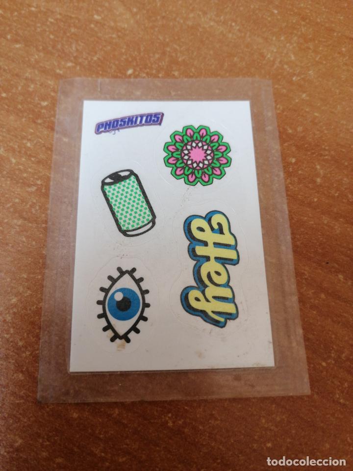 Coleccionismo cromos antiguos: CROMO PEGATINA PHOSKITOS ( EMOJIS )NUEVO EN SU ENVOLTORIO DE 2021