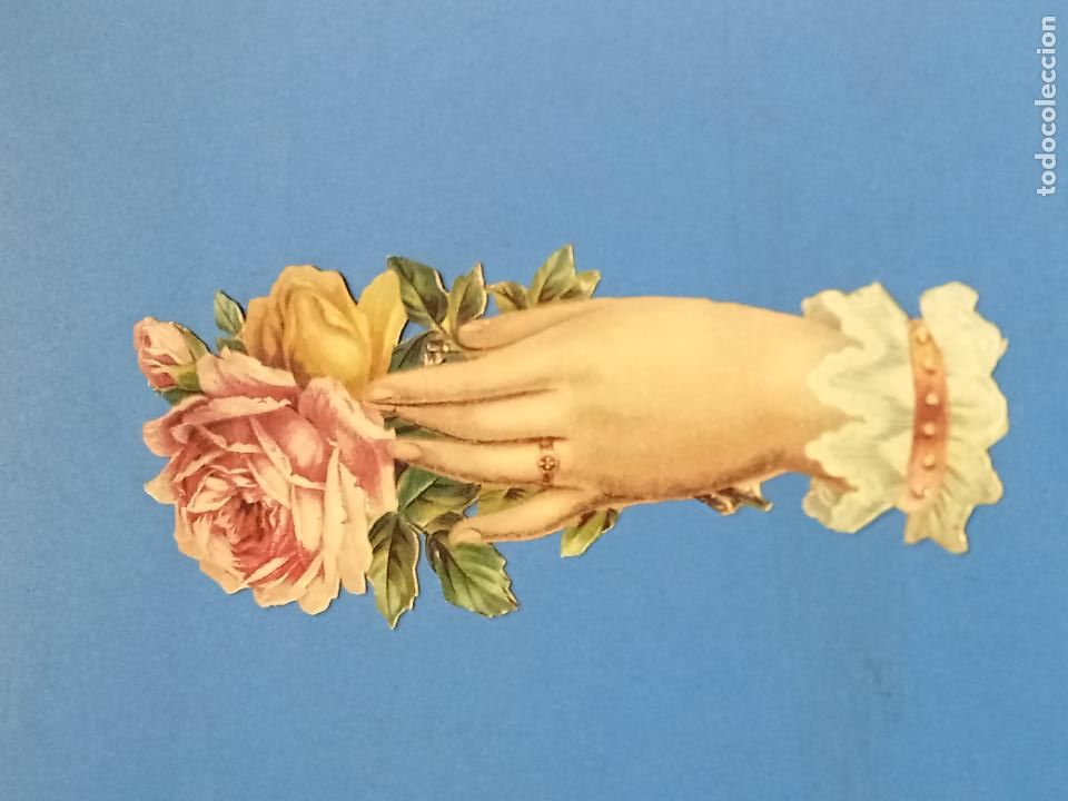Collezionismo Figurine antiche: ANTIGUO CROMO. MANO DE MUJER CON ANILLO Y PULSERA COGIENDO DOS ROSAS. 17 X 7 CM