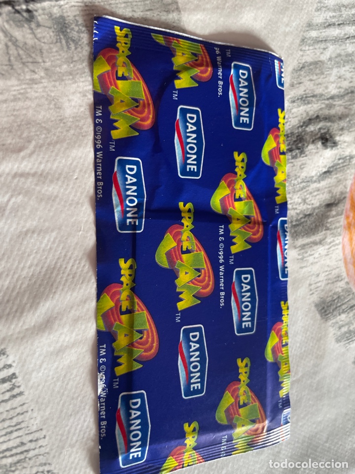 Coleccionismo cromos antiguos: Danone sobre cerrado space iam - Foto 1