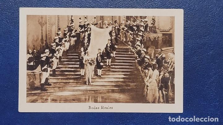 Coleccionismo Cromos antiguos: CROMO NUM. 8 EL DESFILE DEL AMOR BODAS REALES CHOCOLATES JUNCOSA