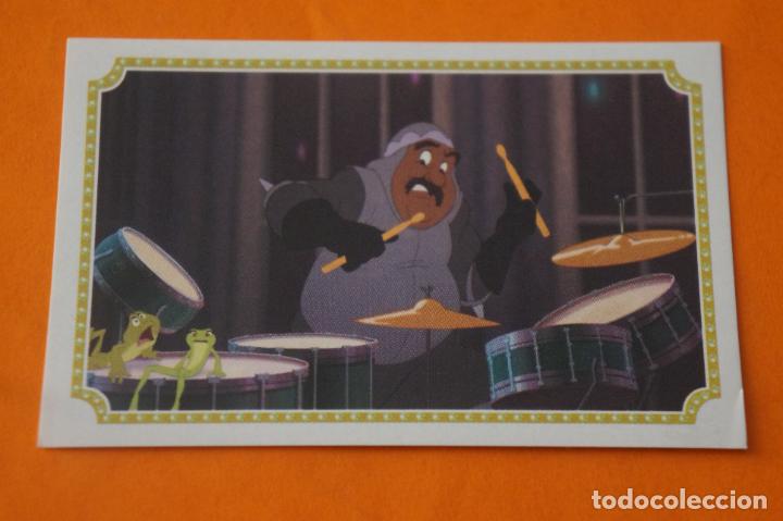 Coleccionismo Cromos antiguos: CROMO DE TIANA Y EL SAPO SIN PEGAR N&ordm; 77 A&Ntilde;O 2010 DEL ALBUM TIANA Y EL SAPO DE PANINI