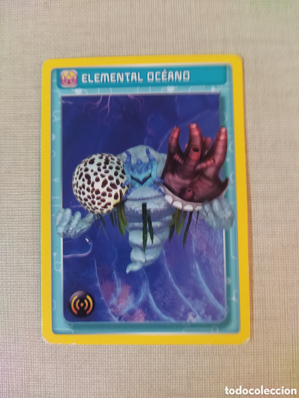 Coleccionismo cromos antiguos: Cromo PANINI Invizimals ELEMENTAL OC&Eacute;ANO 2009-2016 - Foto 1