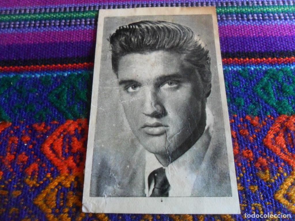 Coleccionismo Cromos antiguos: CROMO RECUPERADO ELVIS PRESLEY ESTRELLAS DE LA PANTALLA. A&Ntilde;OS 50. MUY RARO.
