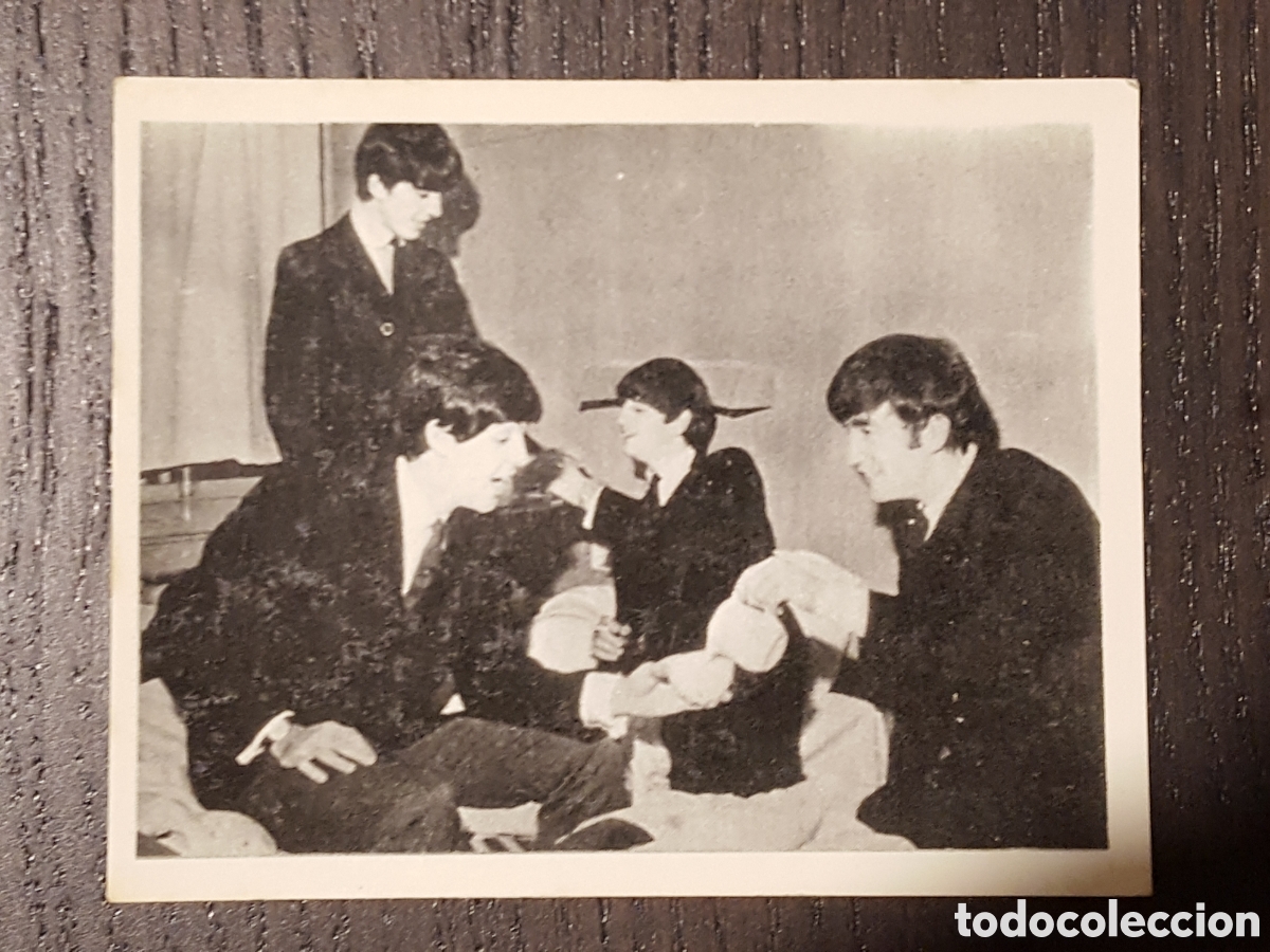 Coleccionismo Cromos antiguos: Cromo - The Beatles en fotos # 52 - Editorial Bruguera - Nunca pegado - 1966