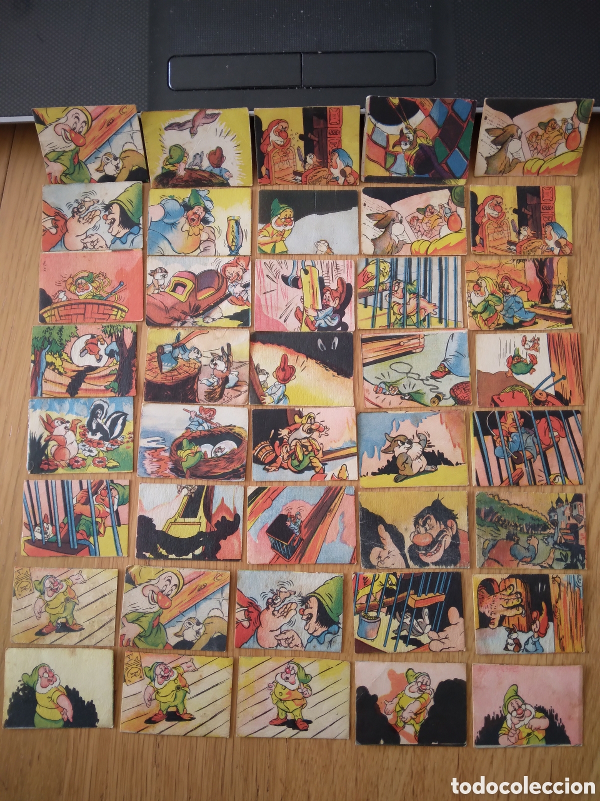 Coleccionismo Cromos antiguos: 72 cromos Disney, los 7 enanitos y otros cuentos, desconozco la coleccion